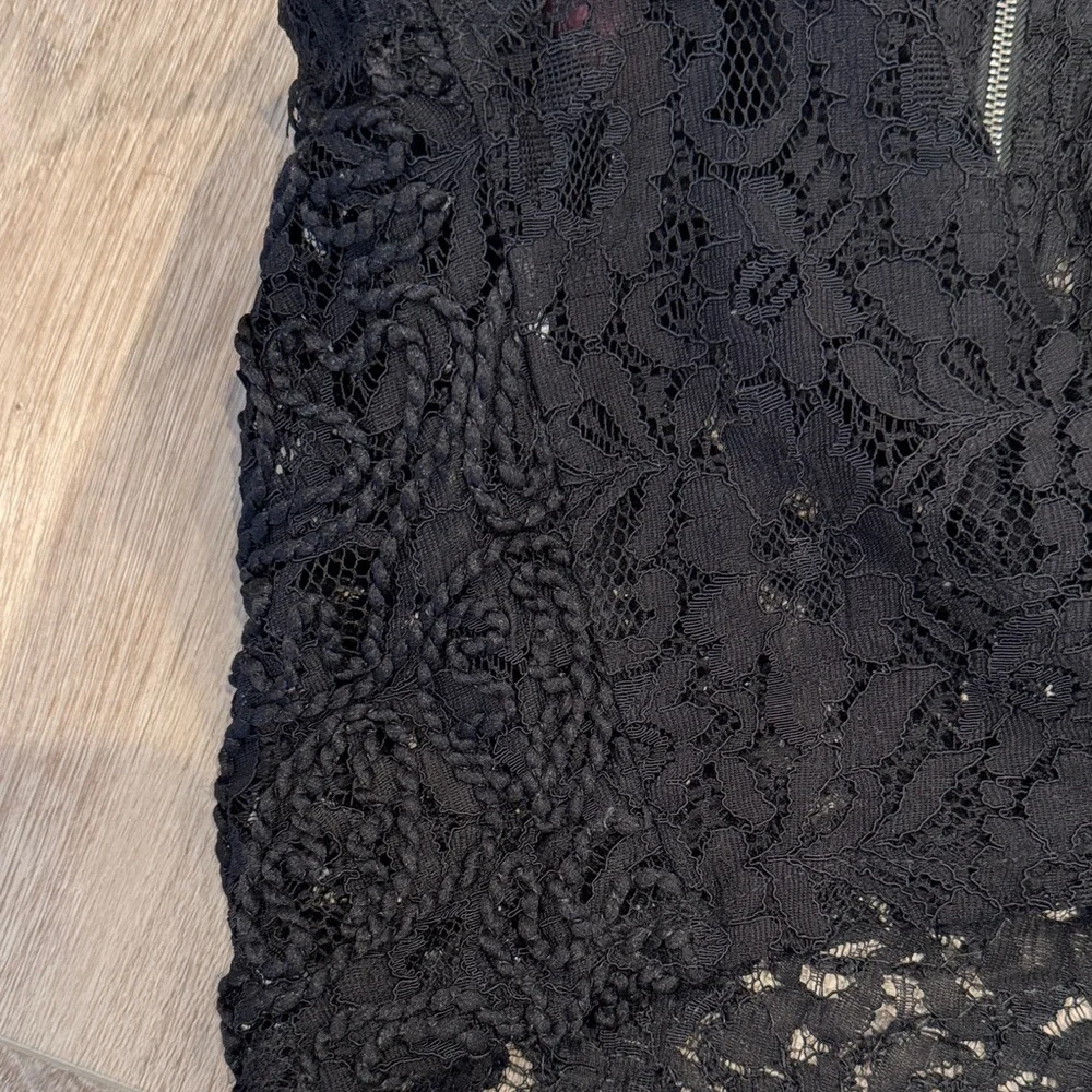 Zara Black Lace Crop Top - Picture 7 of 7